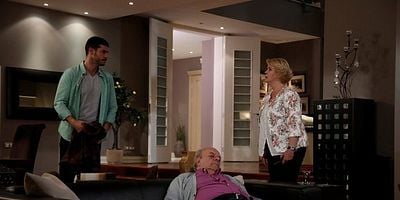 İlişki Durumu Karışık 39.Bölüm posteri