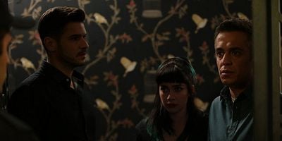 Asla Vazgeçmem 49.Bölüm posteri