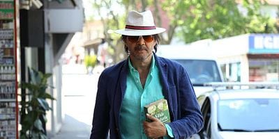 Hayat Sevince Güzel 1.Bölüm posteri