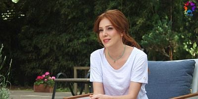 Kiralık Aşk 52.Bölüm posteri