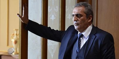 Sevda Kuşun Kanadında 10.Bölüm posteri