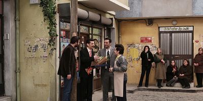 Seksenler 214.Bölüm posteri