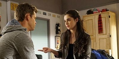 The Wolf is Waiting posteri