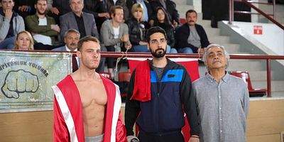 Bu Şehir Arkandan Gelecek 19.Bölüm posteri