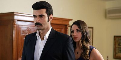 Deli Gönül 10.Bölüm Final posteri