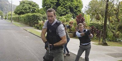 A'ole e 'ōlelo mai ana ke ahi ua ana ia (Fire Will Never Say that It Has Had Enough) posteri