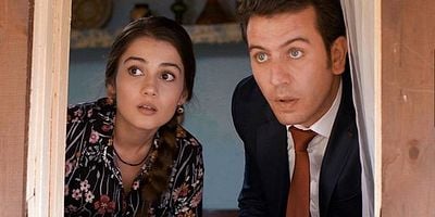 Ver Elini Aşk 8.Bölüm posteri