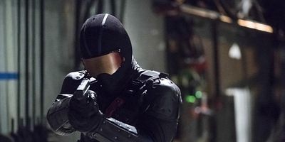 Deathstroke returns posteri