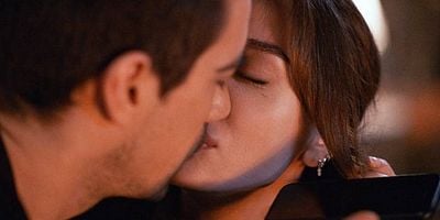 Siyah Beyaz Aşk 18.Bölüm posteri