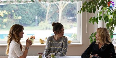 Ufak Tefek Cinayetler 18.Bölüm posteri