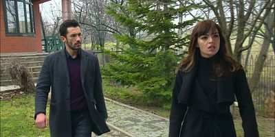 Beni Bırakma 40.Bölüm posteri