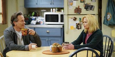 Esta Loca and a Little Klingon posteri