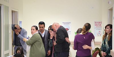 Aşk ve Mavi 63.Bölüm posteri