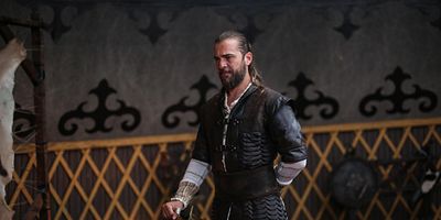 Diriliş Ertuğrul 117.Bölüm posteri