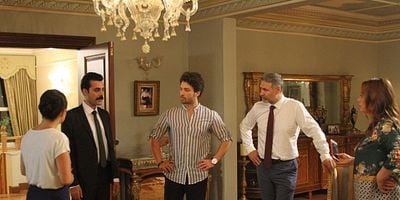 Elimi Bırakma 3.Bölüm posteri