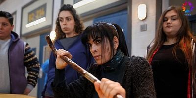 Avlu 33.Bölüm posteri