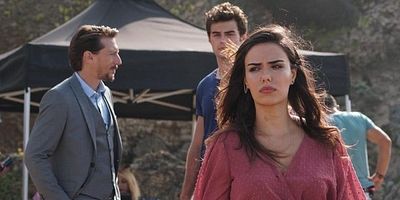 Kimse Bilmez 12.Bölüm posteri