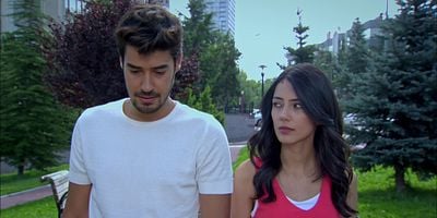 Beni Bırakma 284.Bölüm posteri