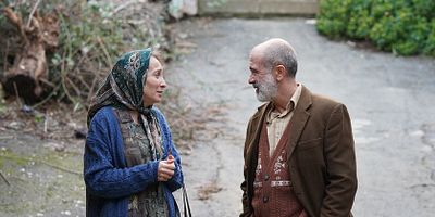 Aşk Ağlatır 7.Bölüm posteri