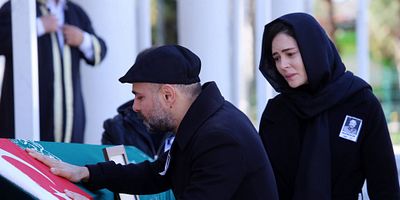 Şampiyon 25.Bölüm posteri