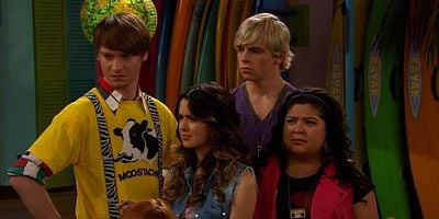 Family & Feuds posteri