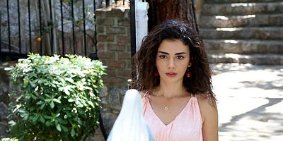 İçimizden Biri 1.Bölüm posteri