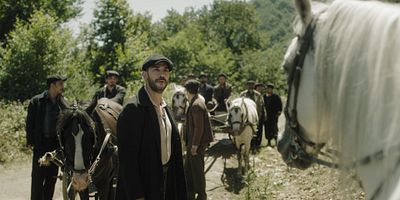 Kanunsuz Topraklar 1.Bölüm posteri