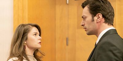 Camdaki Kız 33.Bölüm posteri