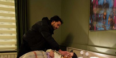 Kasaba Doktoru 30.Bölüm posteri