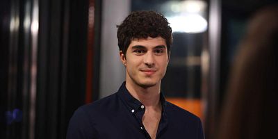 Kendi Düşen Ağlamaz 11.Bölüm posteri