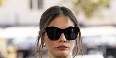 Adım Farah 17.Bölüm posteri