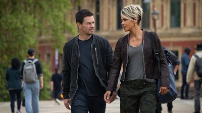 Mark Wahlberg ve Halle Berry'li "The Union"dan İlk Kareler!