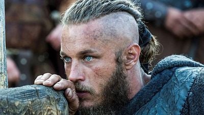 Vikings Yıldızı Travis Fimmel "Dune: The Sisterhood"un Kadrosunda! haber görseli