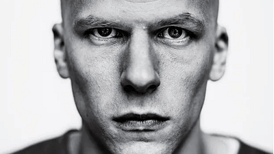 Jesse Eisenberg’den "Batman v Superman" İtirafı: "Hollywood Benden Hızla Uzaklaştı!" haber görseli
