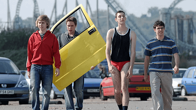 Netflix, 2000'lerin Efsane Gençlik Dizisinin Kadrosunu Yeni Bir Film İçin Buluşturdu! haber görseli