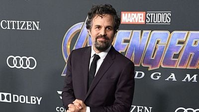 Mark Ruffalo, Oyuncuları "Milyarderler İmparatorluğunu" Terk Etmeye Çağırdı haber görseli