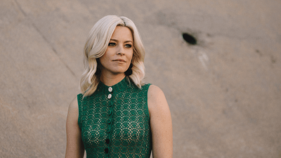 Elizabeth Banks’ten Apple TV'ye Ezber Bozan Komedi: Huzurevinde Aşk ve Kaos haber görseli