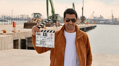 Kenan İmirzalıoğlu ve Afra Saraçoğlu’nu Bir Araya Getiren "A.B.İ." Dizisi Sete Çıktı! haber görseli