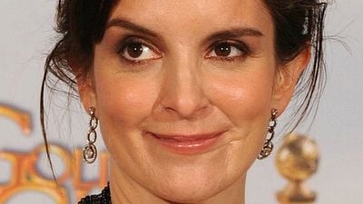 Tina Fey, "Oscar'ları Sunmam" Dedi haber görseli