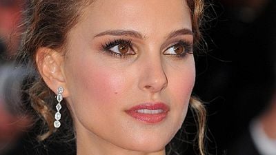 Natalie Portman ''Dare Me'' Filminde Rol Alabilir haber görseli