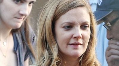 Drew Barrymore Hamile! haber görseli