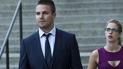 Arrow 3. Sezon Posteri Görücüye Çıktı haber görseli