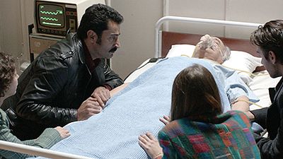 Karadayı’da Bu Akşam: Dualar Nazif Baba’ya haber görseli