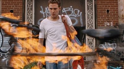 Ryan Gosling Gerilimli Sularda haber görseli