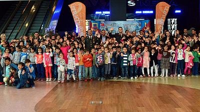 Maymun Prens ve Jandarma, 400 Çocuğun Yüzünü Güldürdü haber görseli