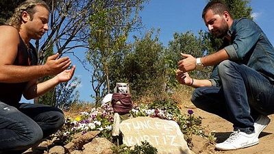 Sevenleri Tuncel Kurtiz'i Unutmadı! haber görseli