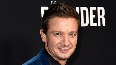 Jeremy Renner Ünlü Silahşör John “Doc” Holliday Oluyor!