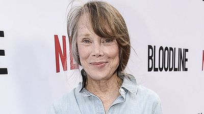 Julia Roberts’lı “Homecoming” Dizisine Oscarlı Oyuncu Sissy Spacek Dahil Oldu! haber görseli