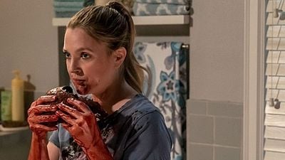 Santa Clarita Diet 3. Sezon Onayını Aldı haber görseli