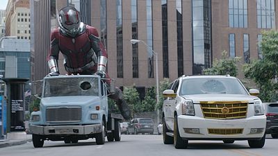 Yeni “Ant-Man ve Wasp” Posterinde Tüm Ekip Bir Arada! haber görseli